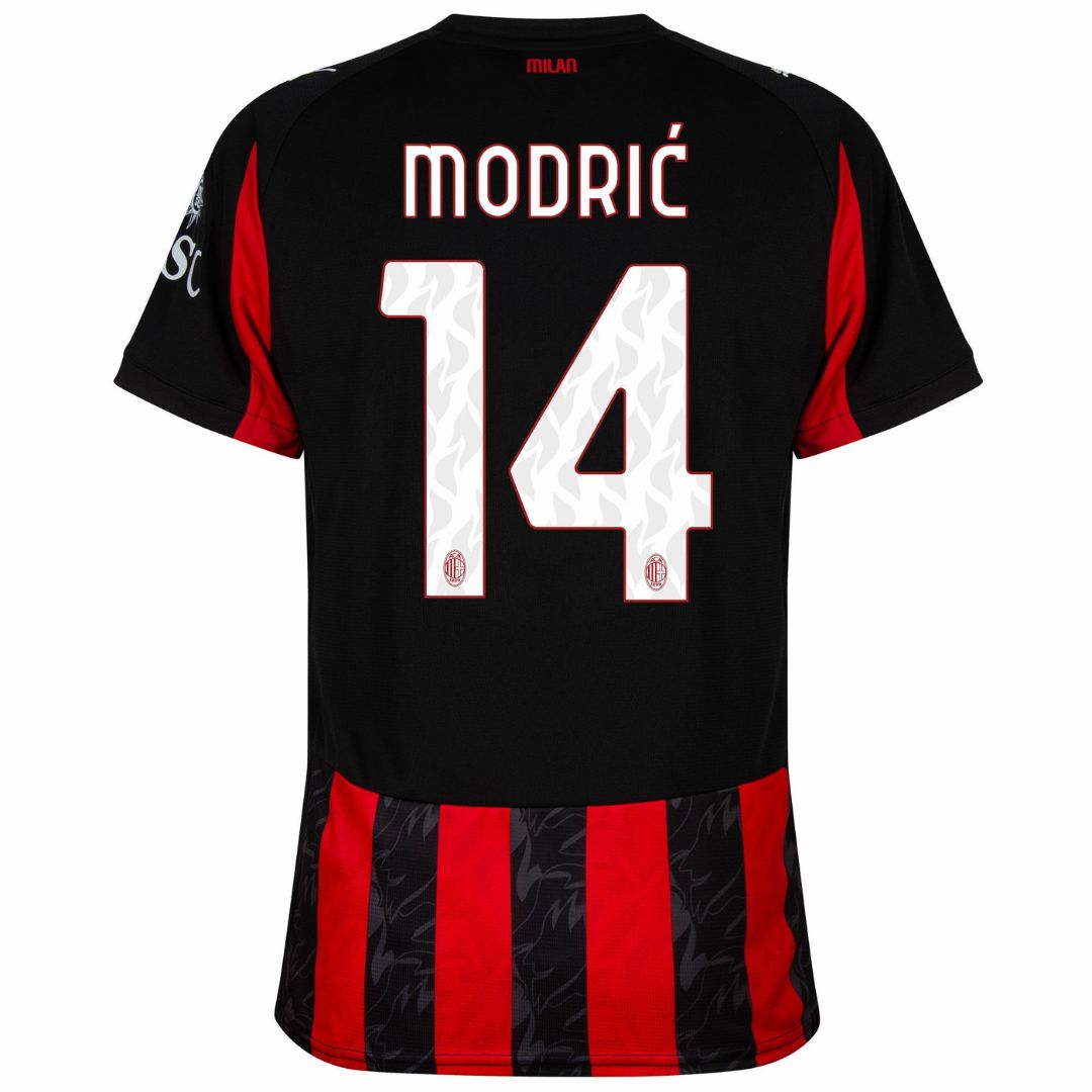 AC Milan en casa 24/25