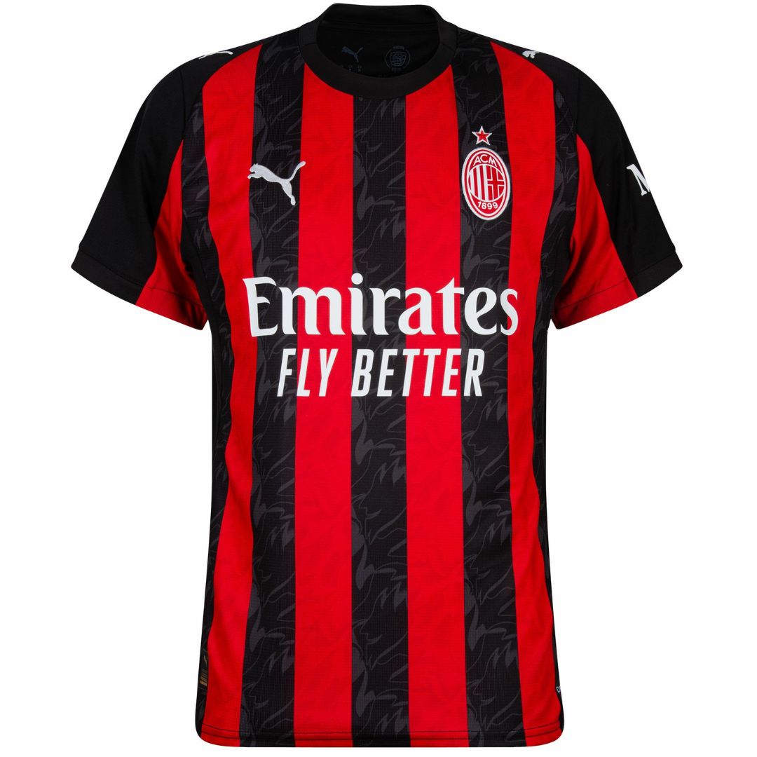 AC Milan en casa 24/25