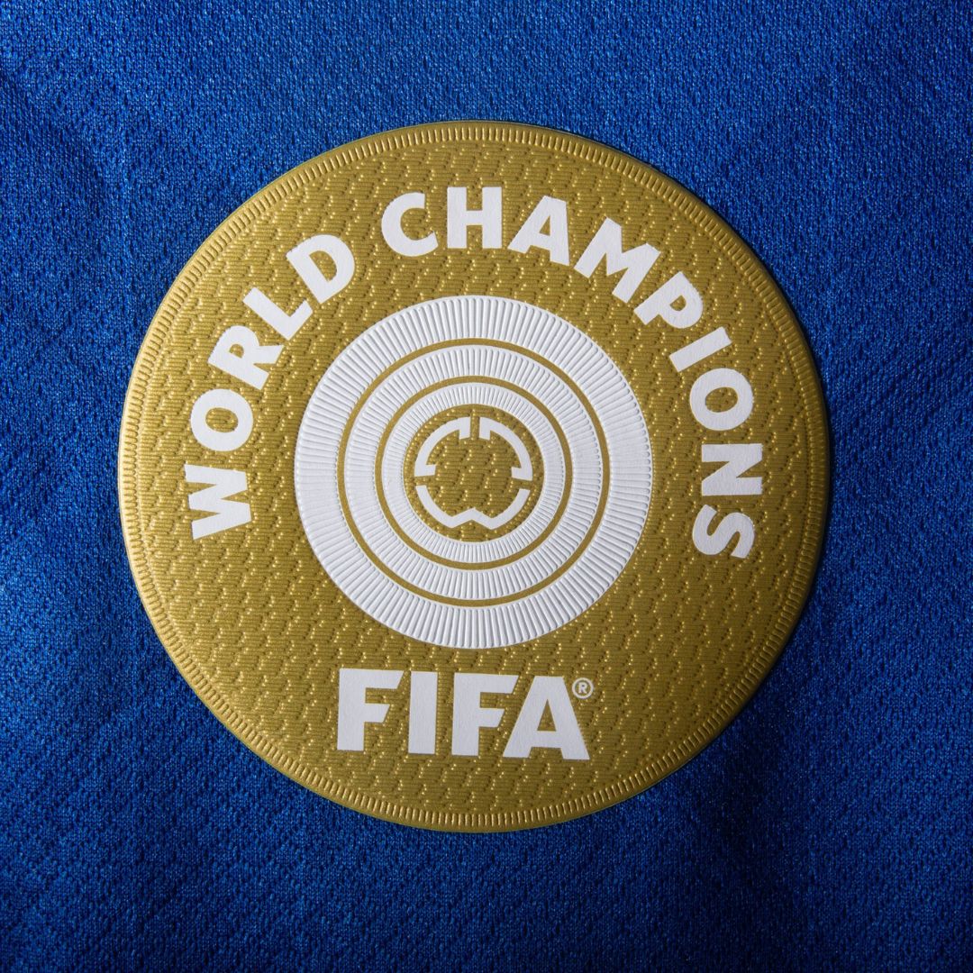 Chelsea home 25/26 Patch World Champion