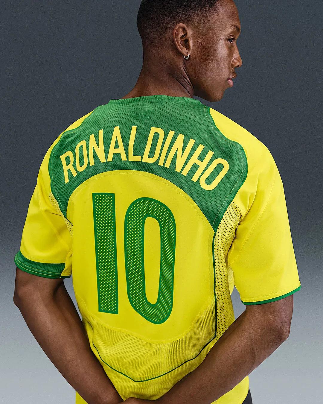 Ronaldinho 10 Brazil Home Retro 2004
